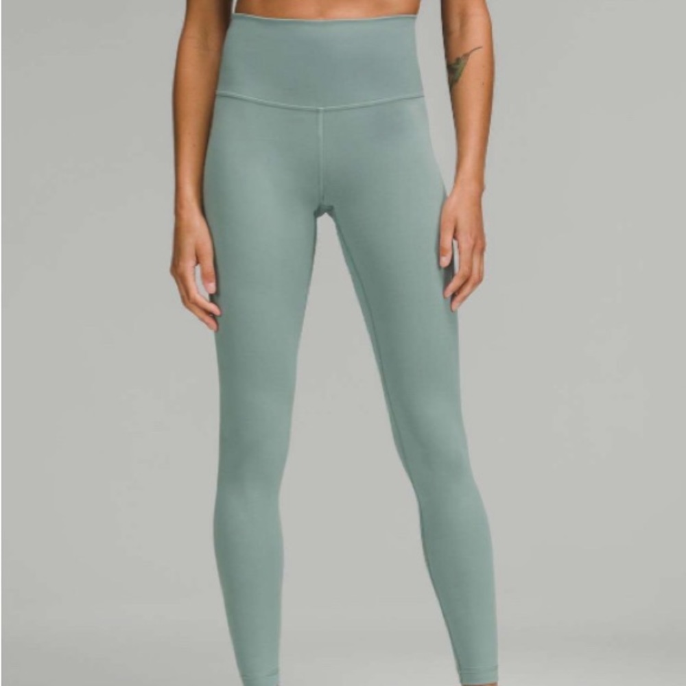 NWT Lululemon wonder train leggings